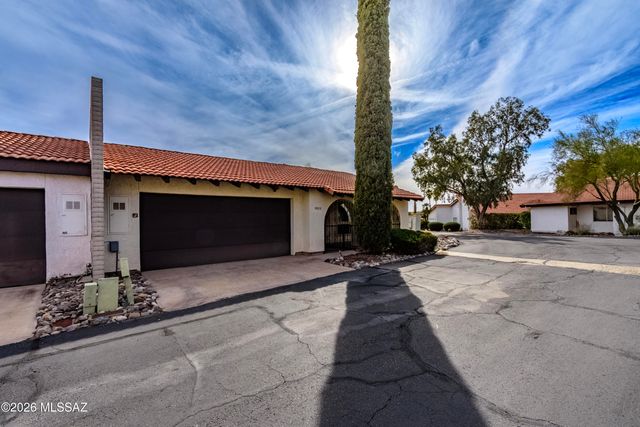 5922 N Placita Del Conde, Tucson, AZ 85718