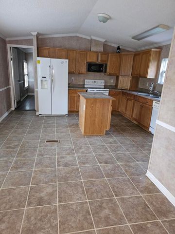 208 Red Top, Lumberton, MS 39455