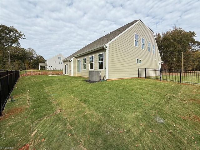 433 Bingham And Parks Road, Advance, NC 27006