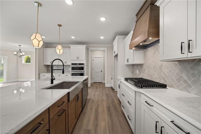 433 Bingham And Parks Road, Advance, NC 27006