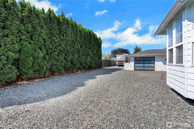 10408 23rd Avenue E, Tacoma, WA 98445