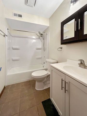 15800 PEGGY Lane 2, Oak Forest, IL 60452
