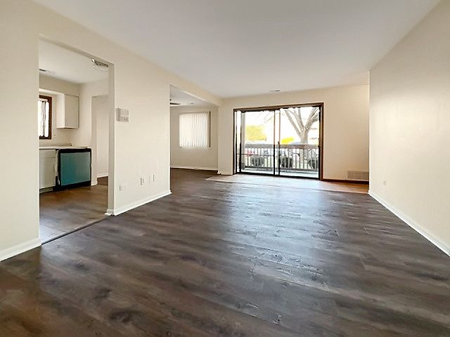 15800 PEGGY Lane 2, Oak Forest, IL 60452