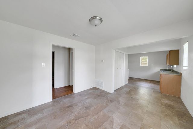 1320 Missouri Avenue, Fort Worth, TX 76104