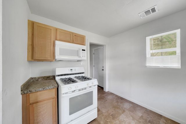 1320 Missouri Avenue, Fort Worth, TX 76104