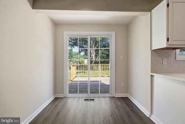 8215 VIRGINIA LN, Frederick, MD 21704