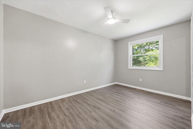 8215 VIRGINIA LN, Frederick, MD 21704