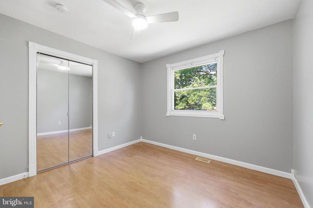 8215 VIRGINIA LN, Frederick, MD 21704