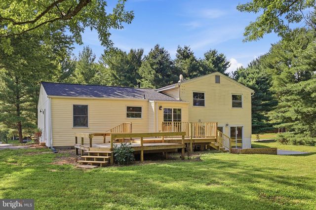 8215 VIRGINIA LN, Frederick, MD 21704