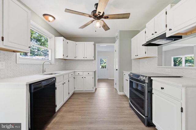 8215 VIRGINIA LN, Frederick, MD 21704