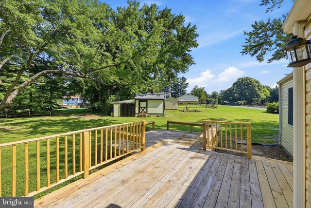 8215 VIRGINIA LN, Frederick, MD 21704