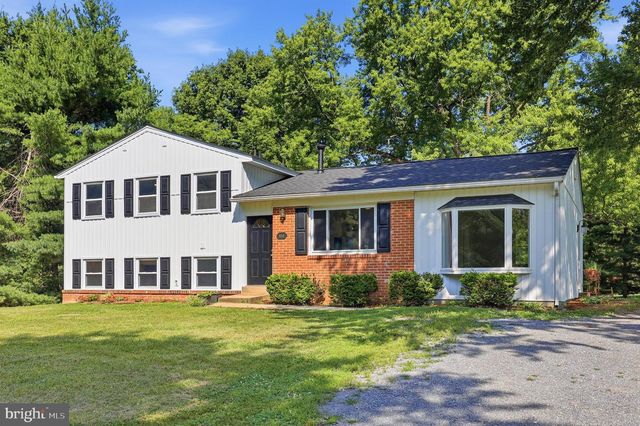 8215 VIRGINIA LN, Frederick, MD 21704