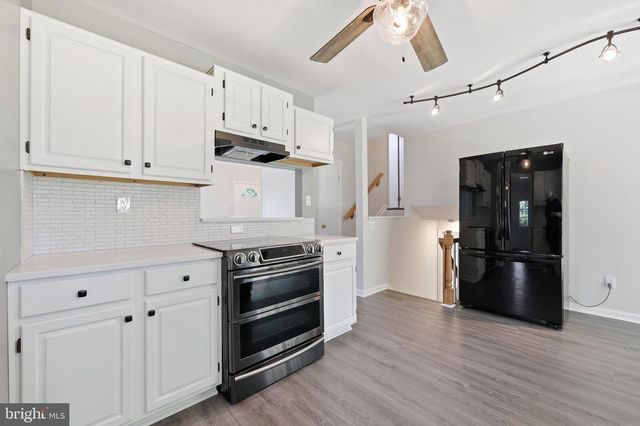 8215 VIRGINIA LN, Frederick, MD 21704