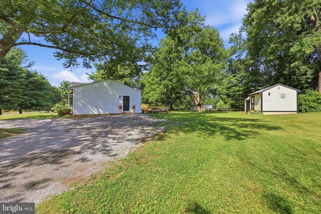 8215 VIRGINIA LN, Frederick, MD 21704