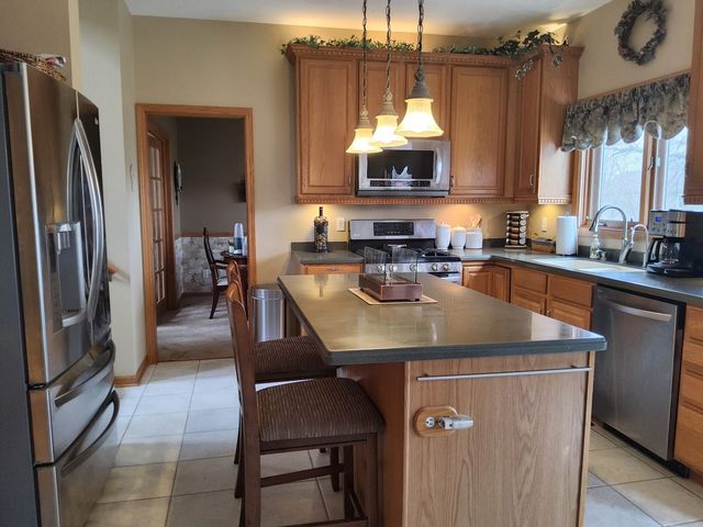 N775 W Curtis Square, Geneva, IL 60134