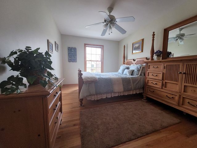 N775 W Curtis Square, Geneva, IL 60134