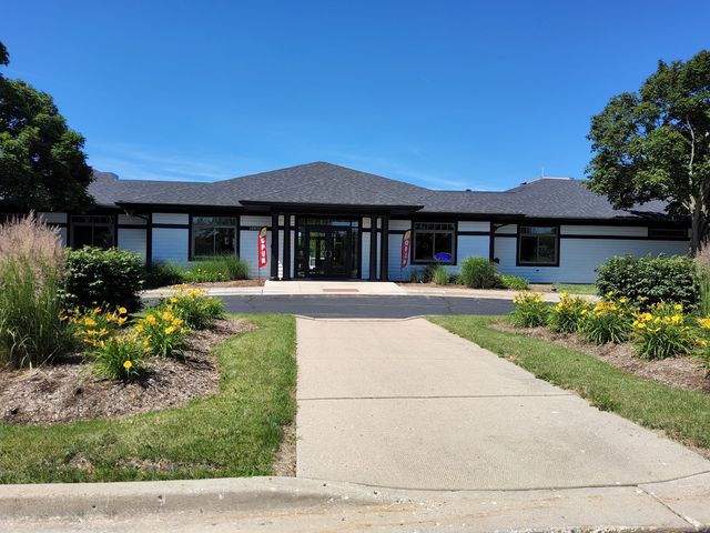 N775 W Curtis Square, Geneva, IL 60134