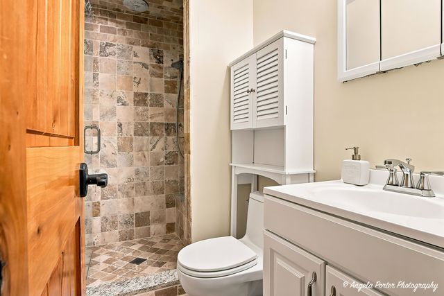 4115 Westwood Drive, Wonder Lake, IL 60097