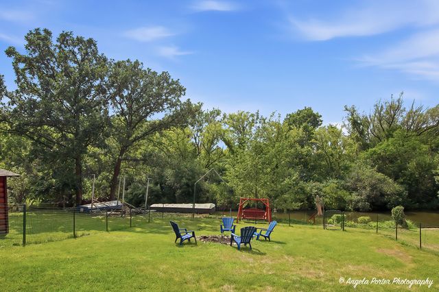 4115 Westwood Drive, Wonder Lake, IL 60097