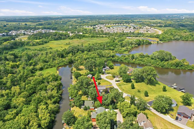 4115 Westwood Drive, Wonder Lake, IL 60097