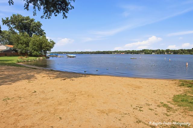 4115 Westwood Drive, Wonder Lake, IL 60097