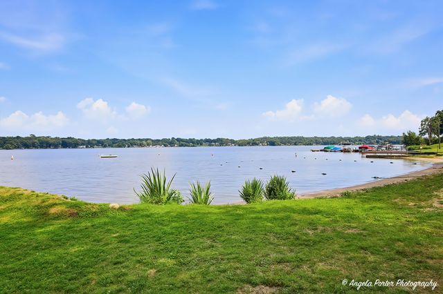 4115 Westwood Drive, Wonder Lake, IL 60097