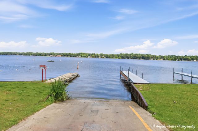 4115 Westwood Drive, Wonder Lake, IL 60097