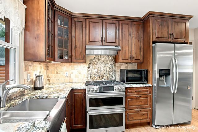 4115 Westwood Drive, Wonder Lake, IL 60097