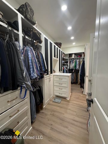 16 Manatee, Hattiesburg, MS 39402