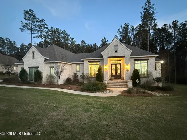 16 Manatee, Hattiesburg, MS 39402