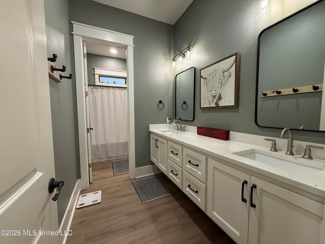 16 Manatee, Hattiesburg, MS 39402