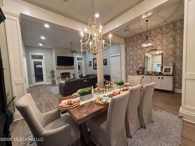 16 Manatee, Hattiesburg, MS 39402