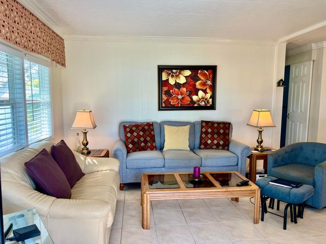 1552 S 33rd Road, Hollywood, FL 33021
