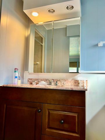 1552 S 33rd Road, Hollywood, FL 33021