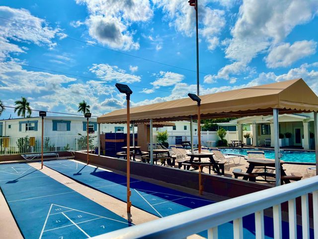 1552 S 33rd Road, Hollywood, FL 33021