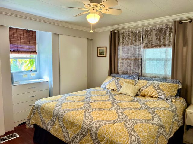 1552 S 33rd Road, Hollywood, FL 33021