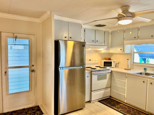 1552 S 33rd Road, Hollywood, FL 33021
