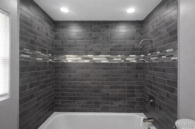 1280 Old York Drive, Florissant, MO 63033