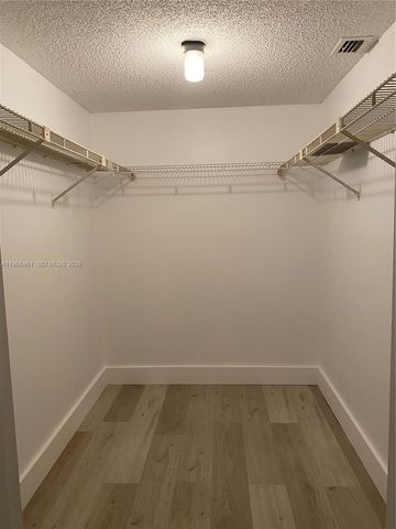 1075 Riverside Dr 405, Coral Springs, FL 33071