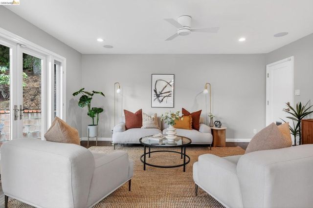 261 261 Silverado CT, Oakland, CA 94605