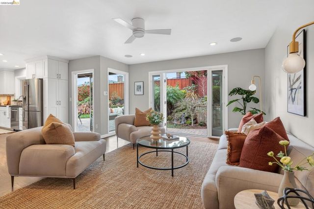 261 261 Silverado CT, Oakland, CA 94605