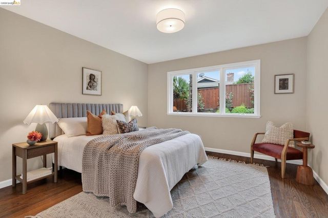 261 261 Silverado CT, Oakland, CA 94605