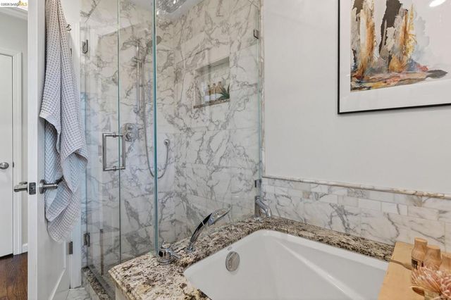 261 261 Silverado CT, Oakland, CA 94605