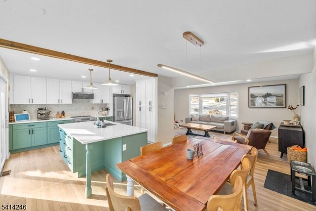 11 Grover St, Roxbury Twp., NJ 07876