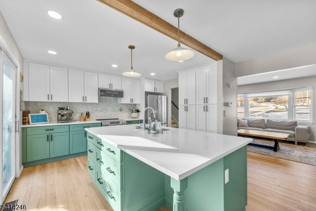 11 Grover St, Roxbury Twp., NJ 07876