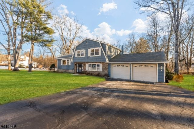 11 Grover St, Roxbury Twp., NJ 07876