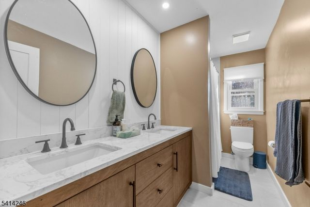 11 Grover St, Roxbury Twp., NJ 07876