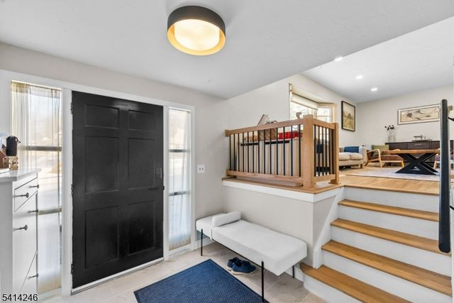 11 Grover St, Roxbury Twp., NJ 07876