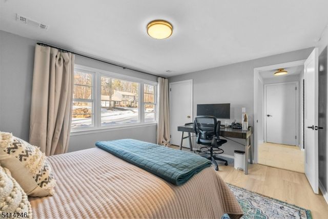 11 Grover St, Roxbury Twp., NJ 07876