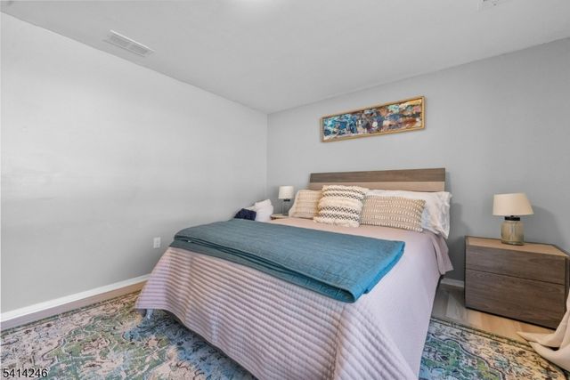 11 Grover St, Roxbury Twp., NJ 07876